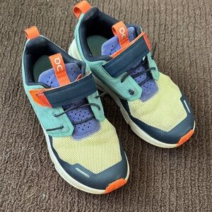 On Running Kids Mint Green, Navy & Orange Sneakers
